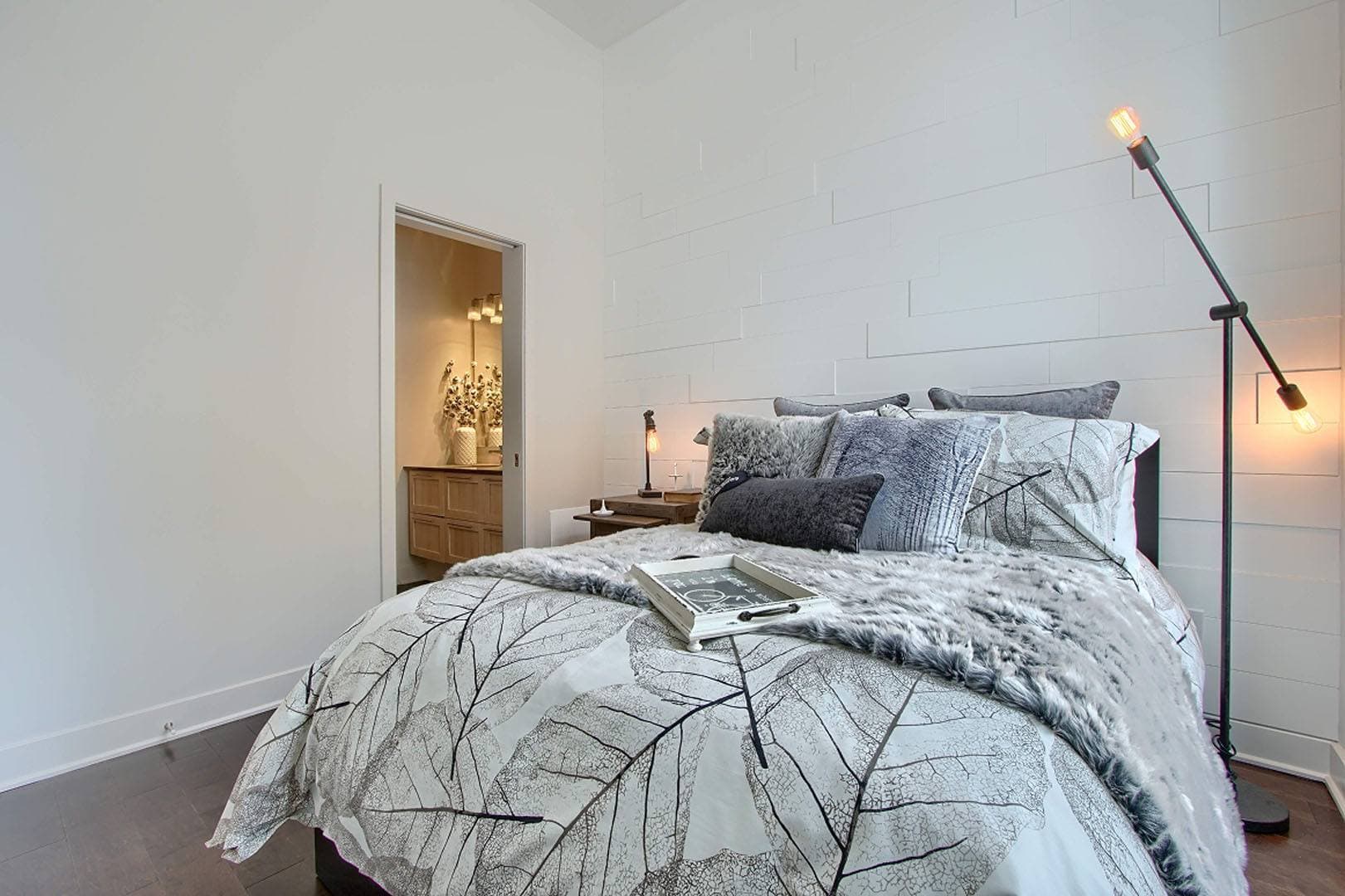 460 St-Laurent — 1 Bedroom - Photo 23