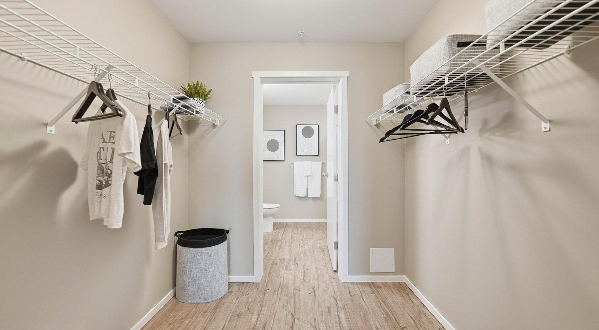 Vista Green Apartments — Two Bedroom One Bath - Photo 8