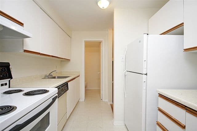 750 St. Andre - Photo 6
