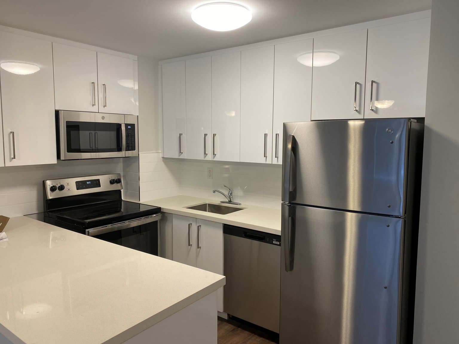 Kings Gardens — Two Bedroom - Photo 7