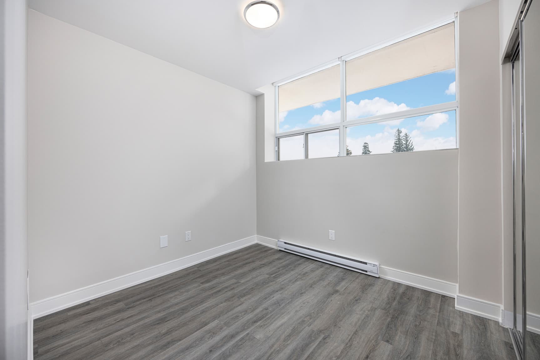 Spencer Apartments — Bachelor - Photo 34