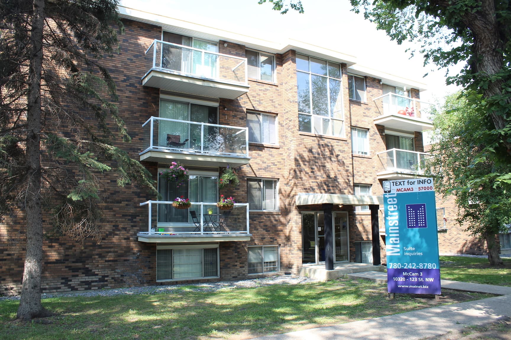 McCam 3 Apartments — 2 bedroom - Photo 2