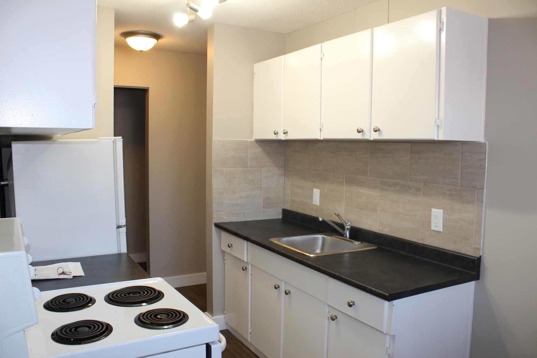 McCam 3 Apartments — 2 bedroom - Photo 9