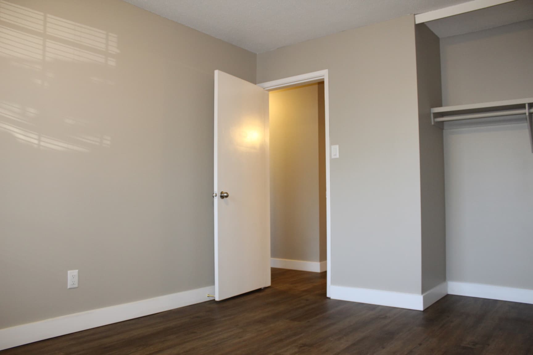 McCam 3 Apartments — 2 bedroom - Photo 11