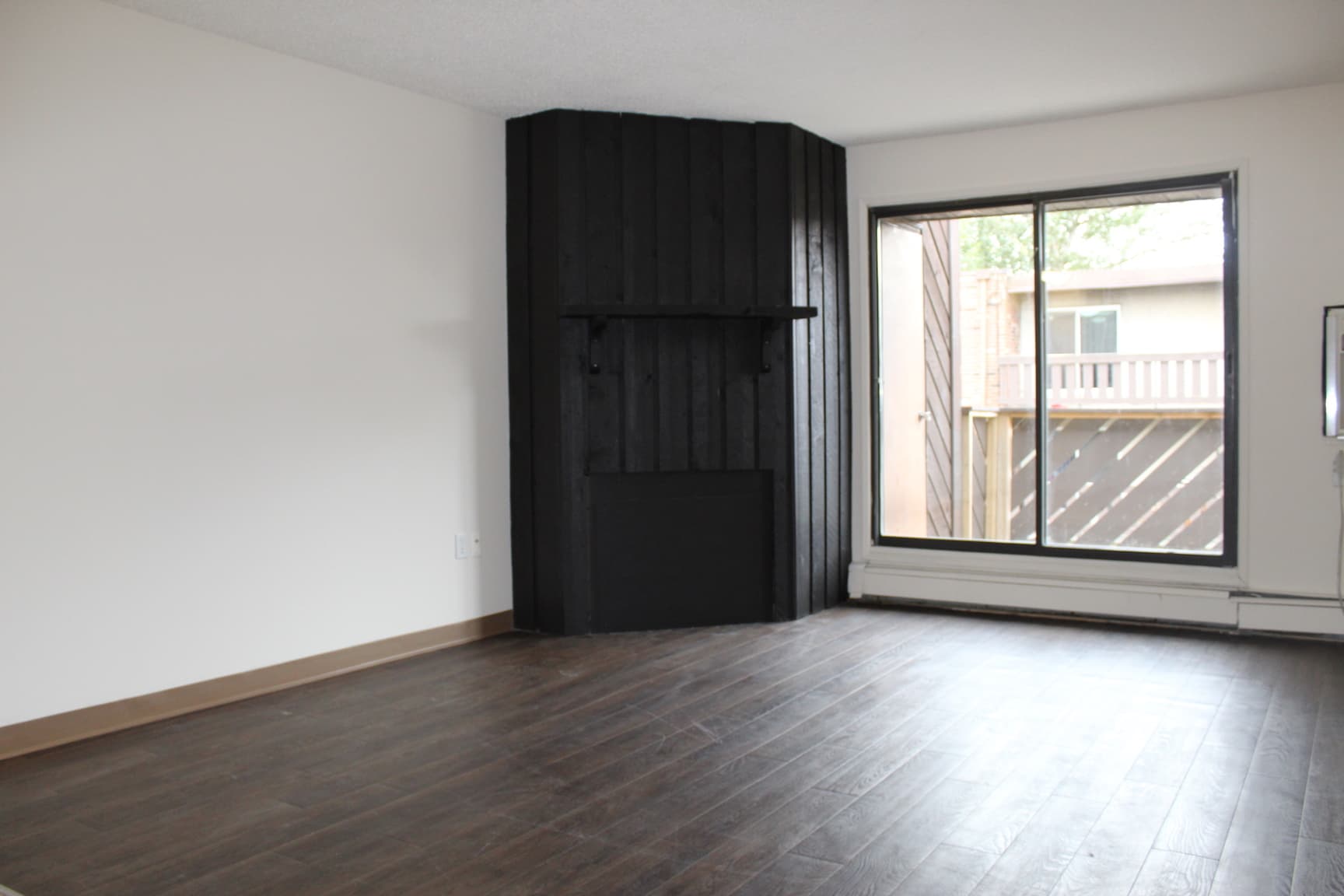 Mainstreet Corner — 3 bedroom - Photo 10