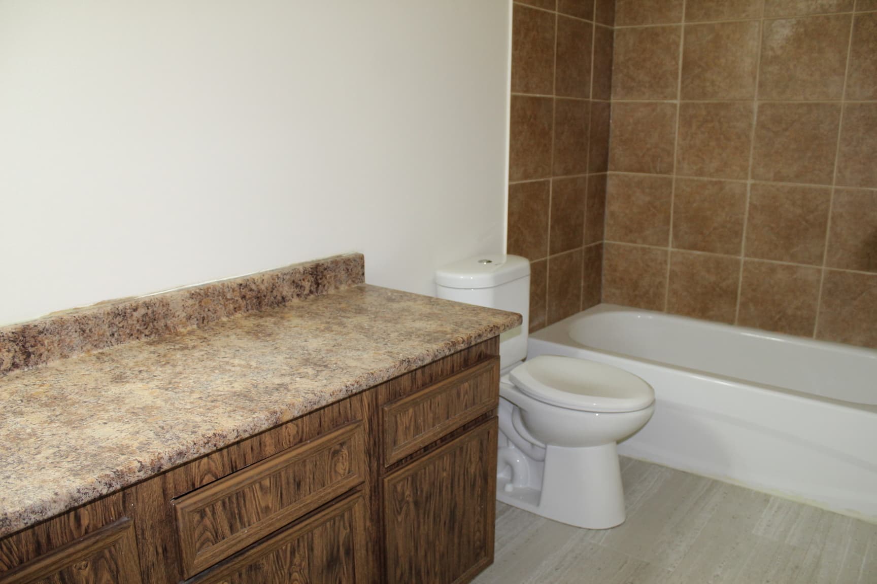 Mainstreet Corner — 3 bedroom - Photo 16
