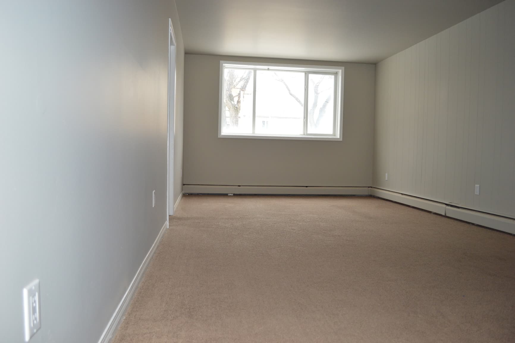 Rose Apartments — Bachelor - Photo 8