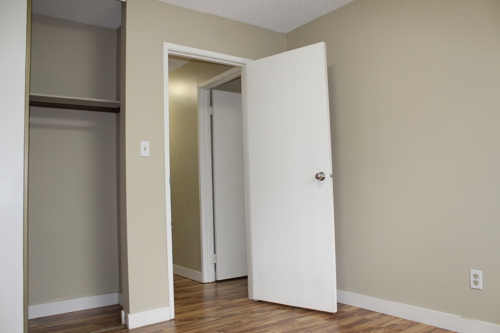 Jay's Place — 1 bedroom - Photo 15