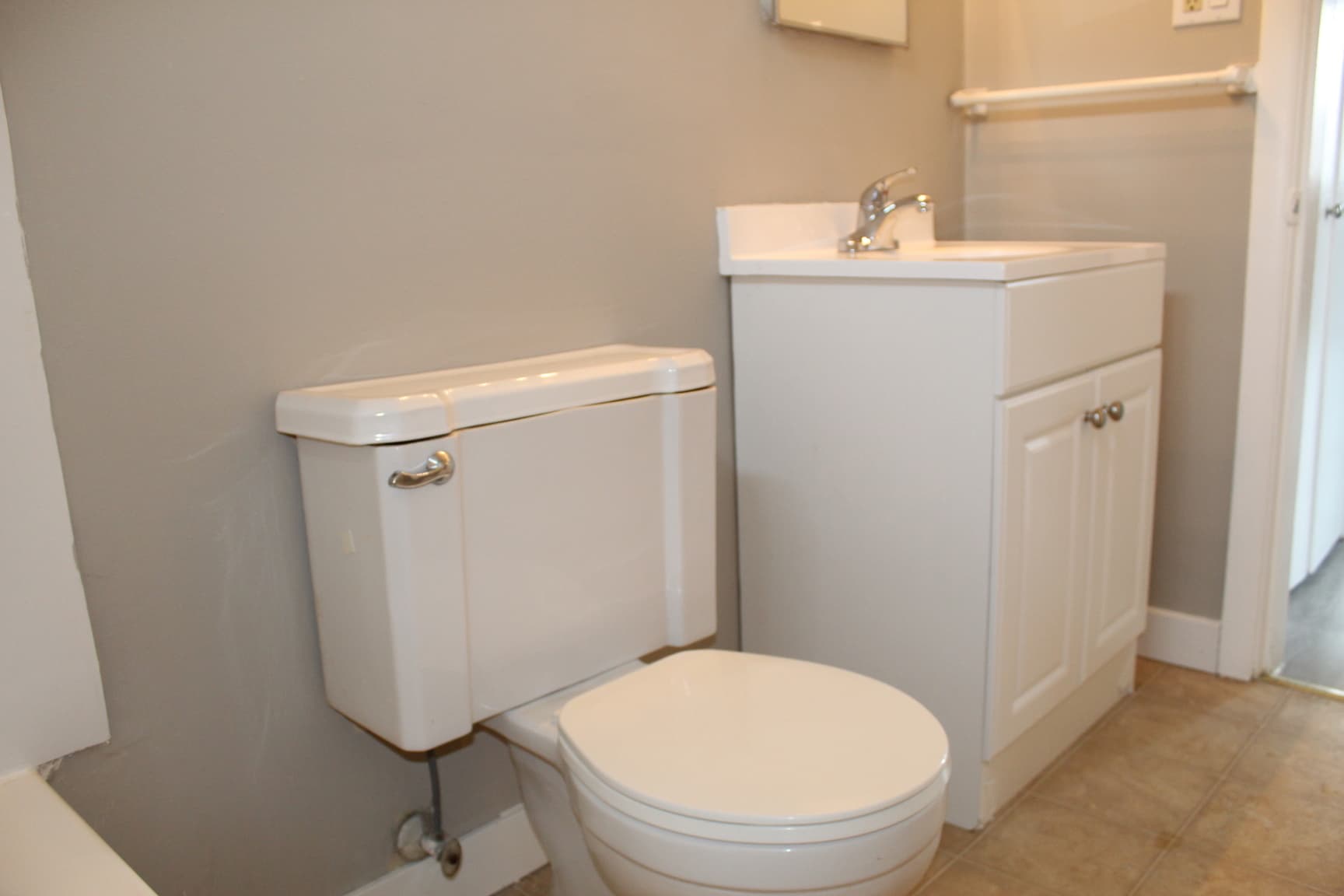 Abigail Apartments — 2 bedroom - Photo 6
