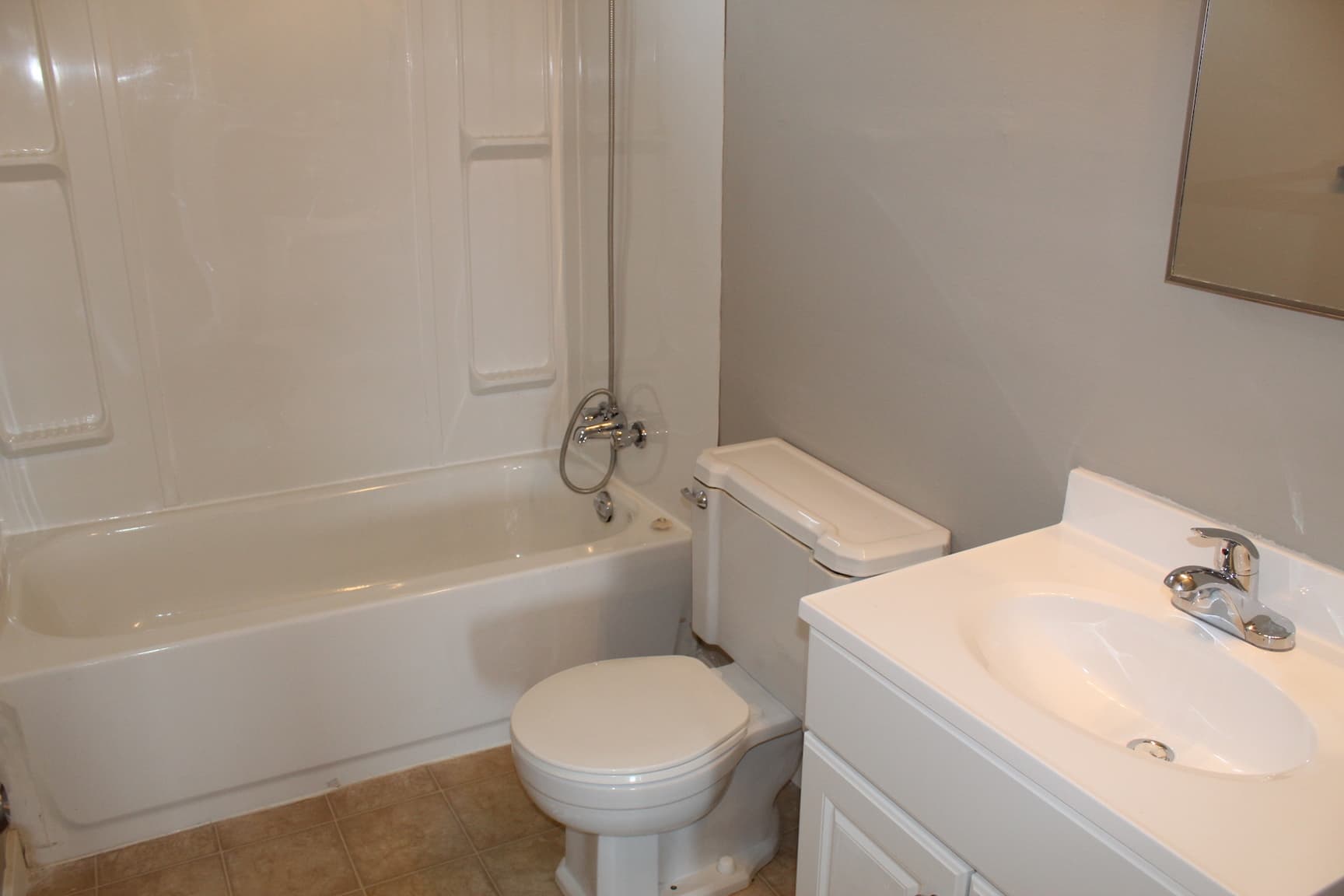 Abigail Apartments — 2 bedroom - Photo 7
