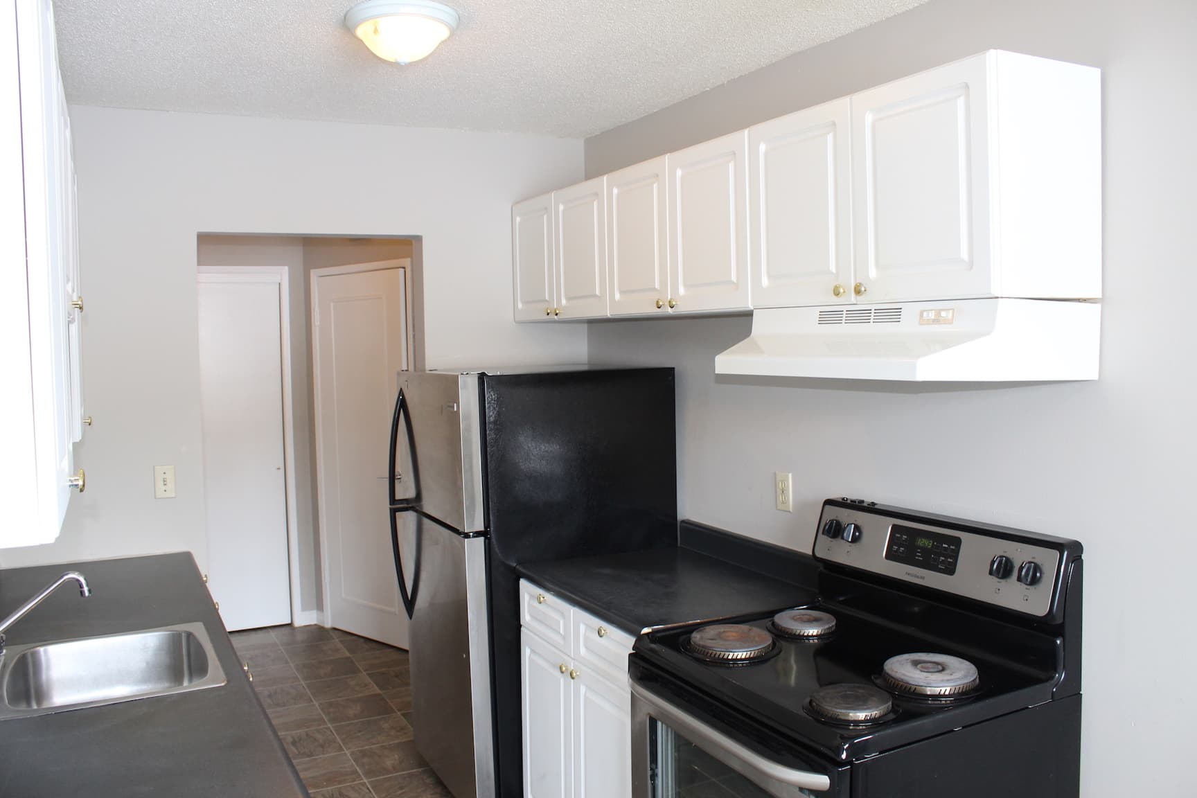 Froom Apartments — Bachelor - Photo 5