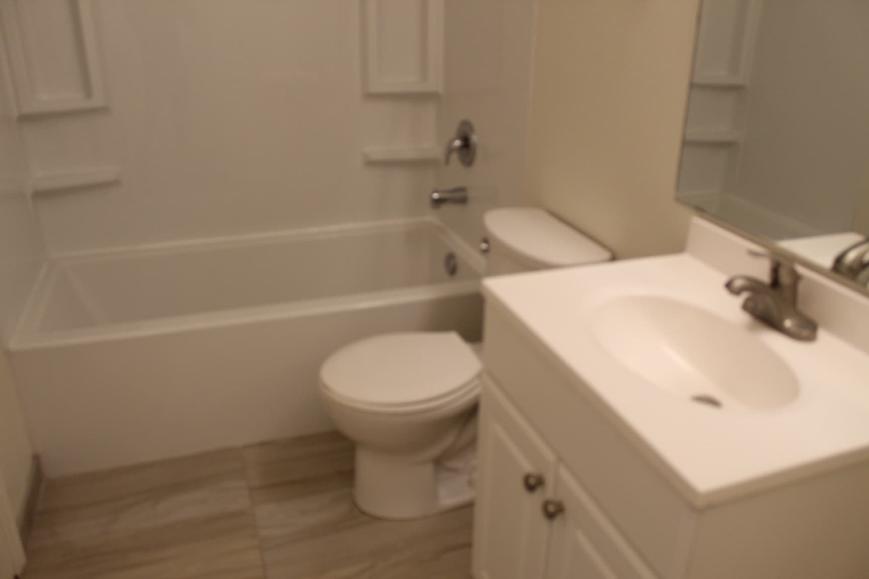 Rose Apartments — Bachelor - Photo 6