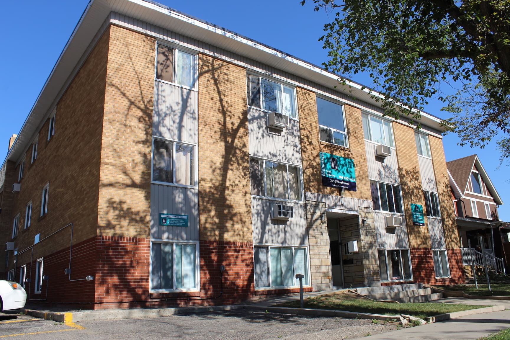 Rose Apartments — Bachelor