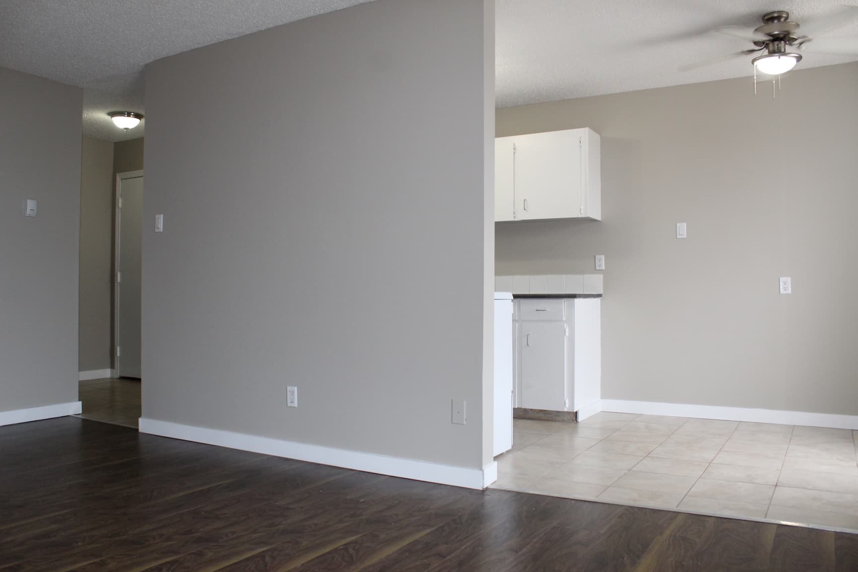Deluca Manor — 1 bedroom - Photo 4