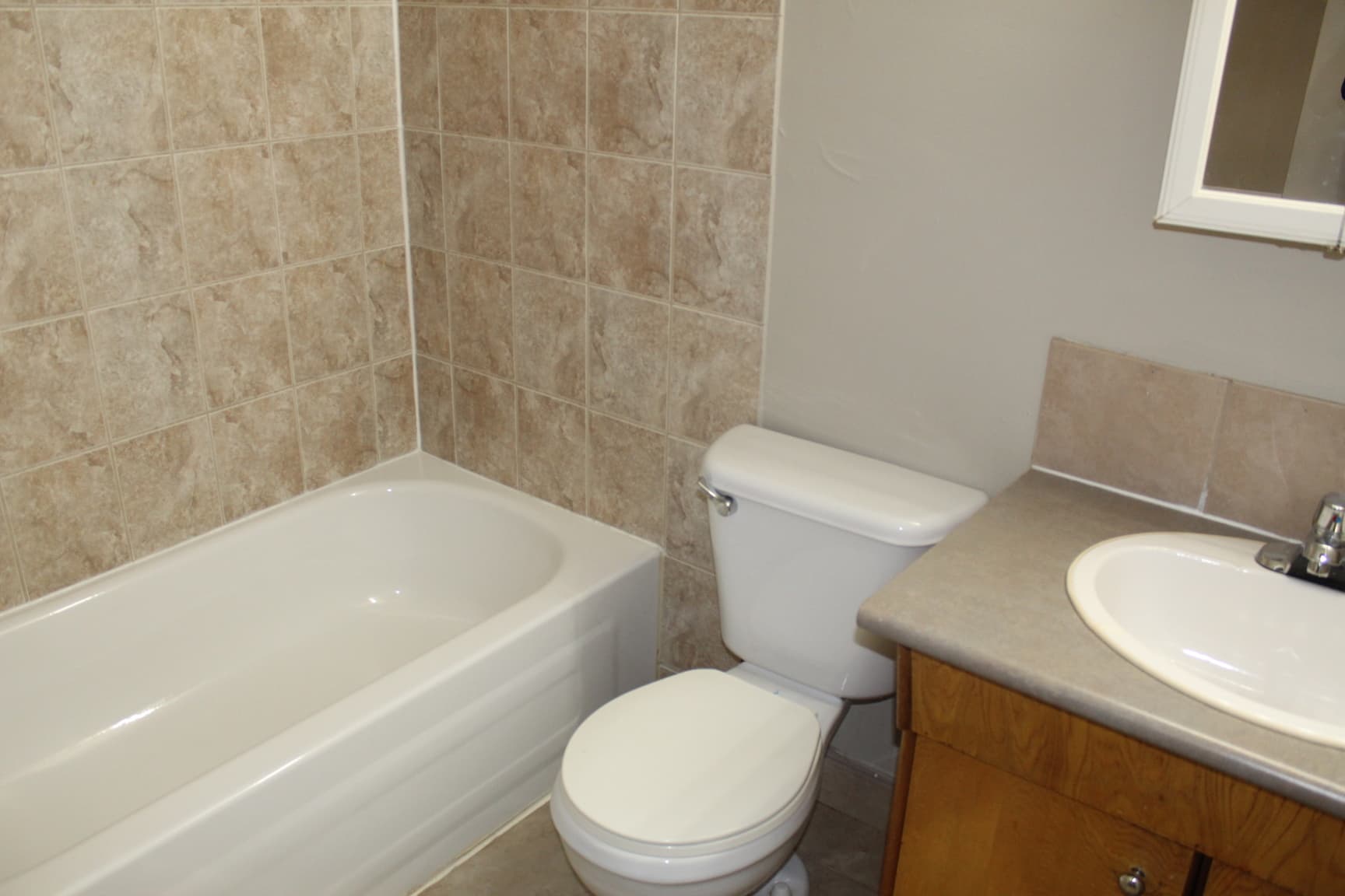 Shardan Manor — Bachelor - Photo 9