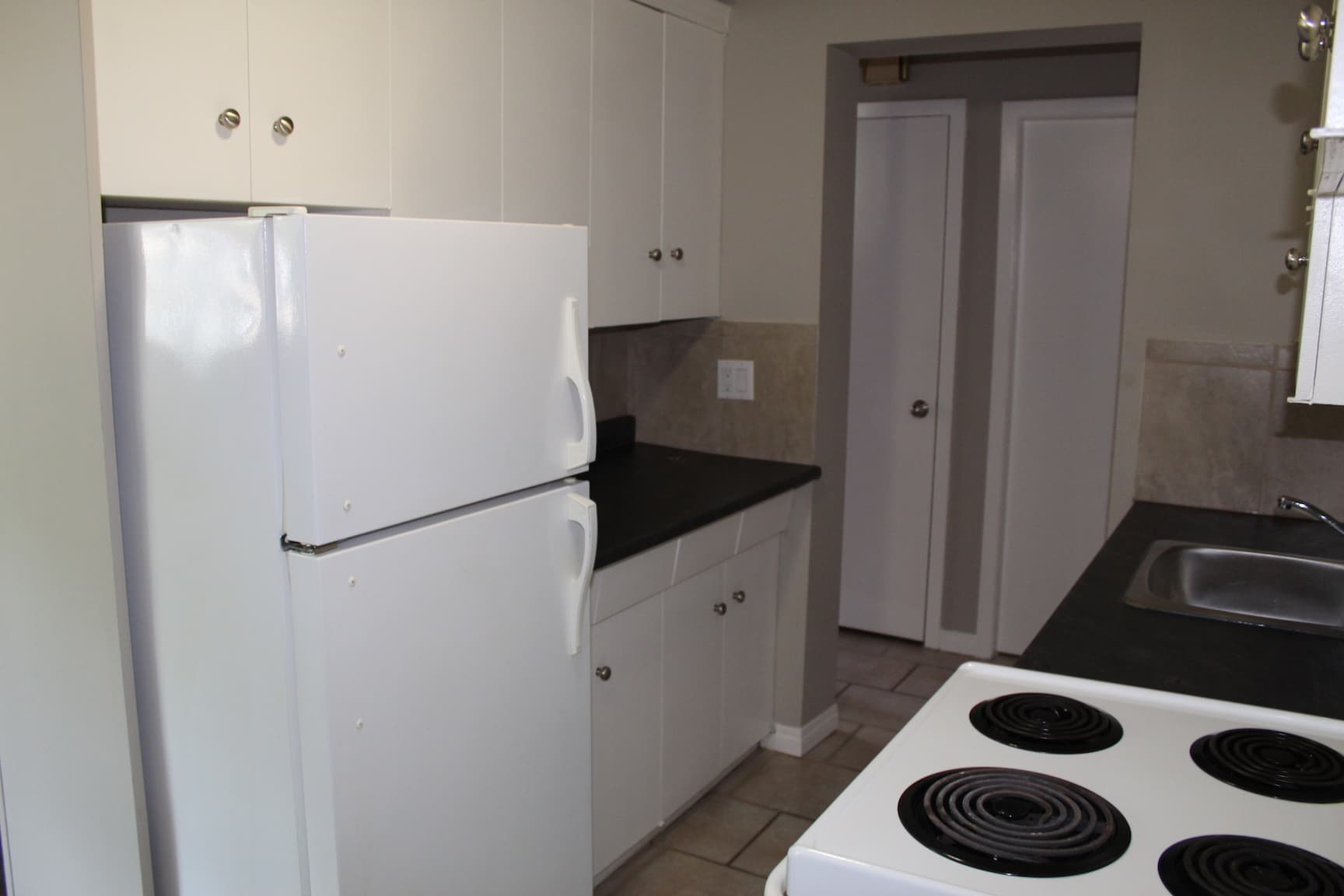 Oliver 2 Apartments — Bachelor - Photo 5