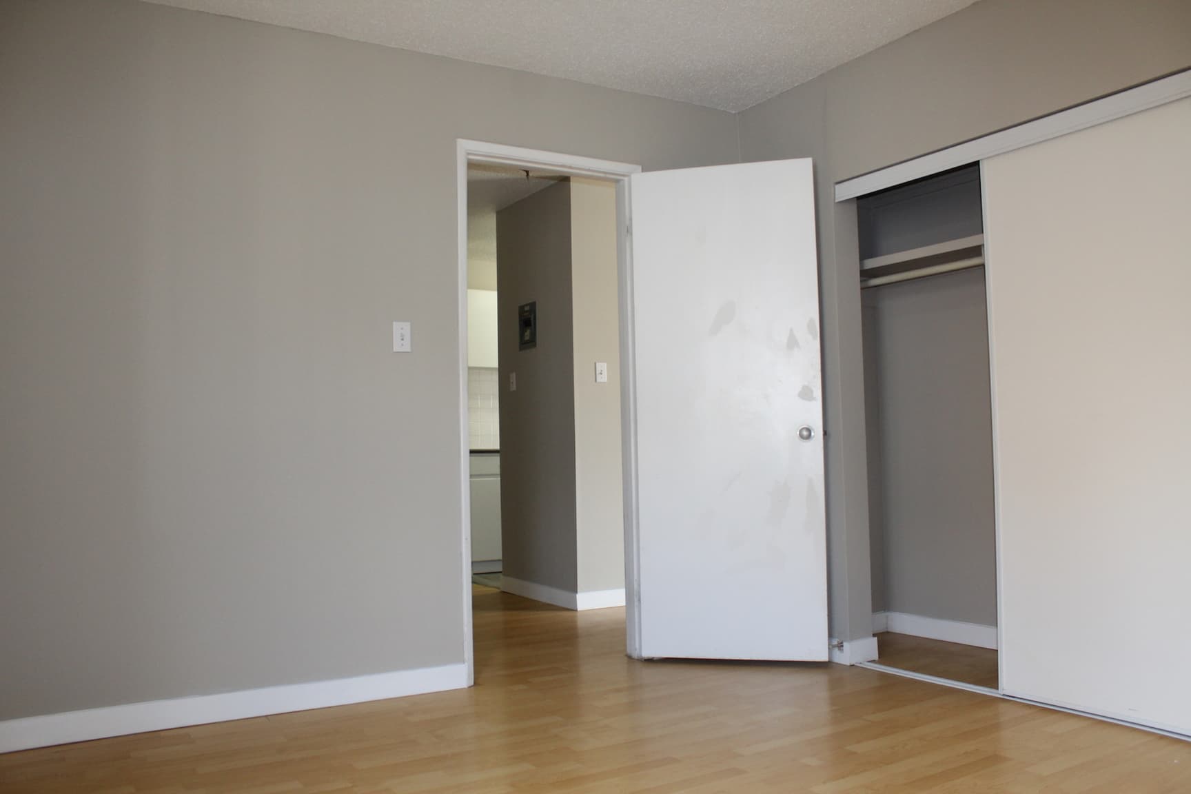McCam 3 Apartments — 2 bedroom - Photo 5