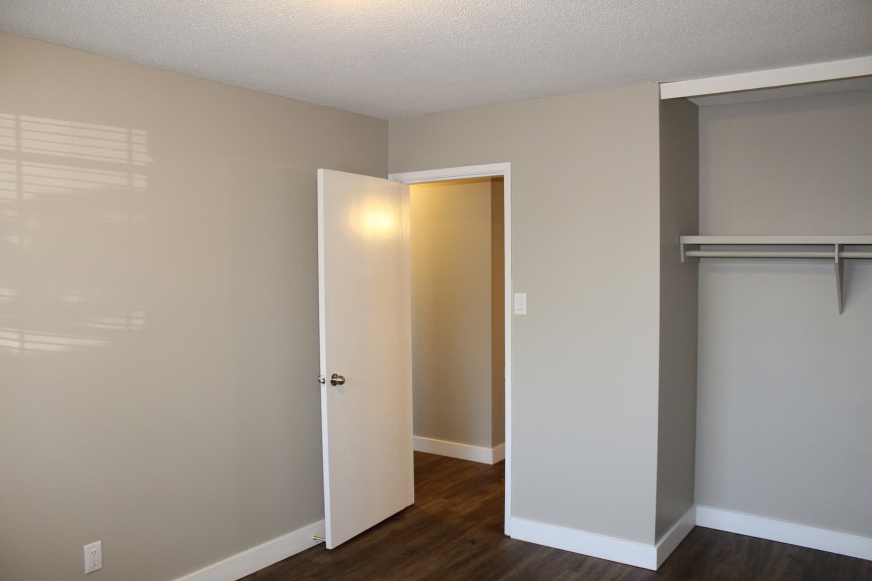 McCam 4 Apartments — 2 bedroom - Photo 7