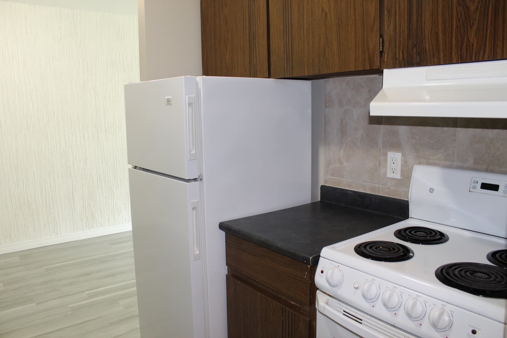 Matt Manor — 2 bedroom - Photo 13