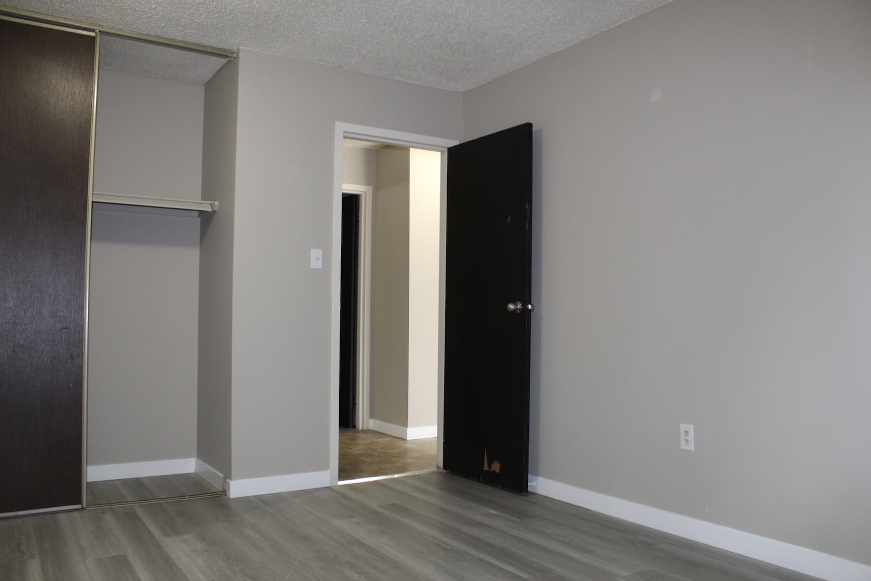 Mainstreet Corner — 3 bedroom - Photo 6
