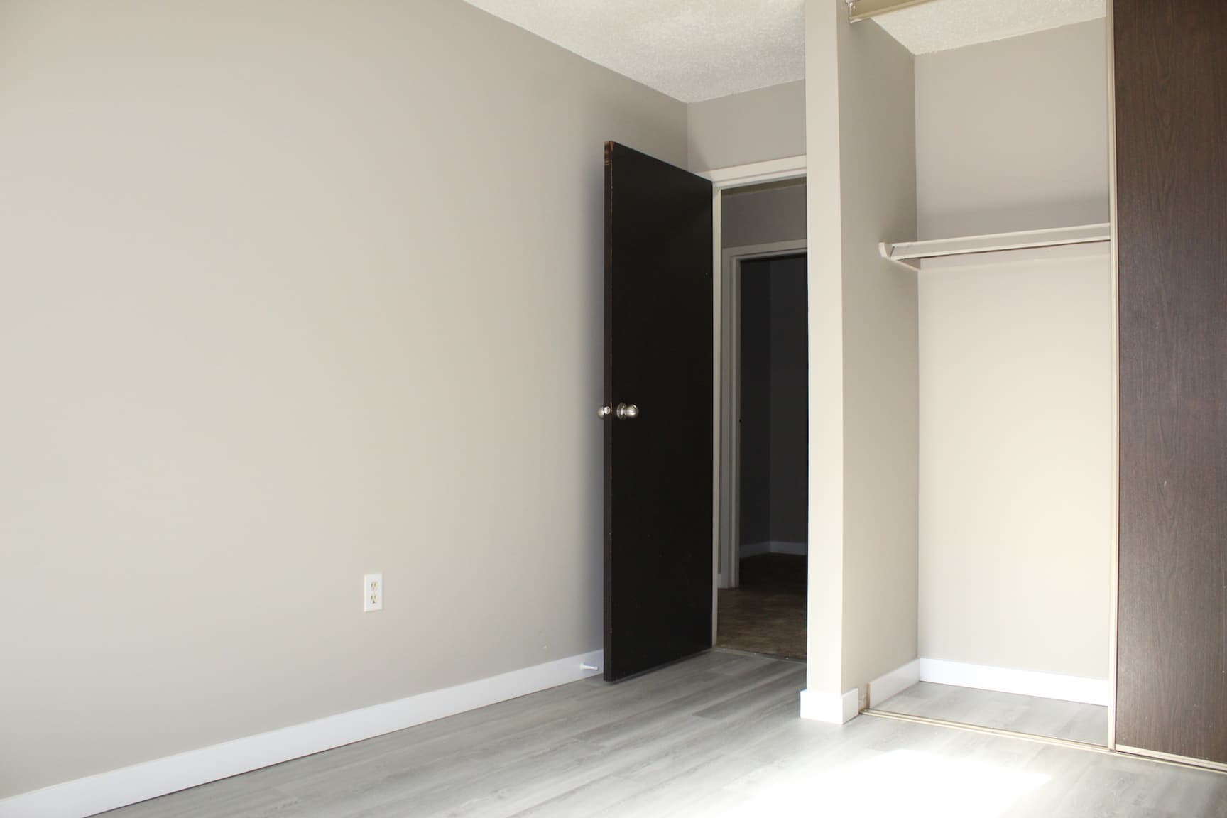 Mainstreet Corner — 3 bedroom - Photo 7