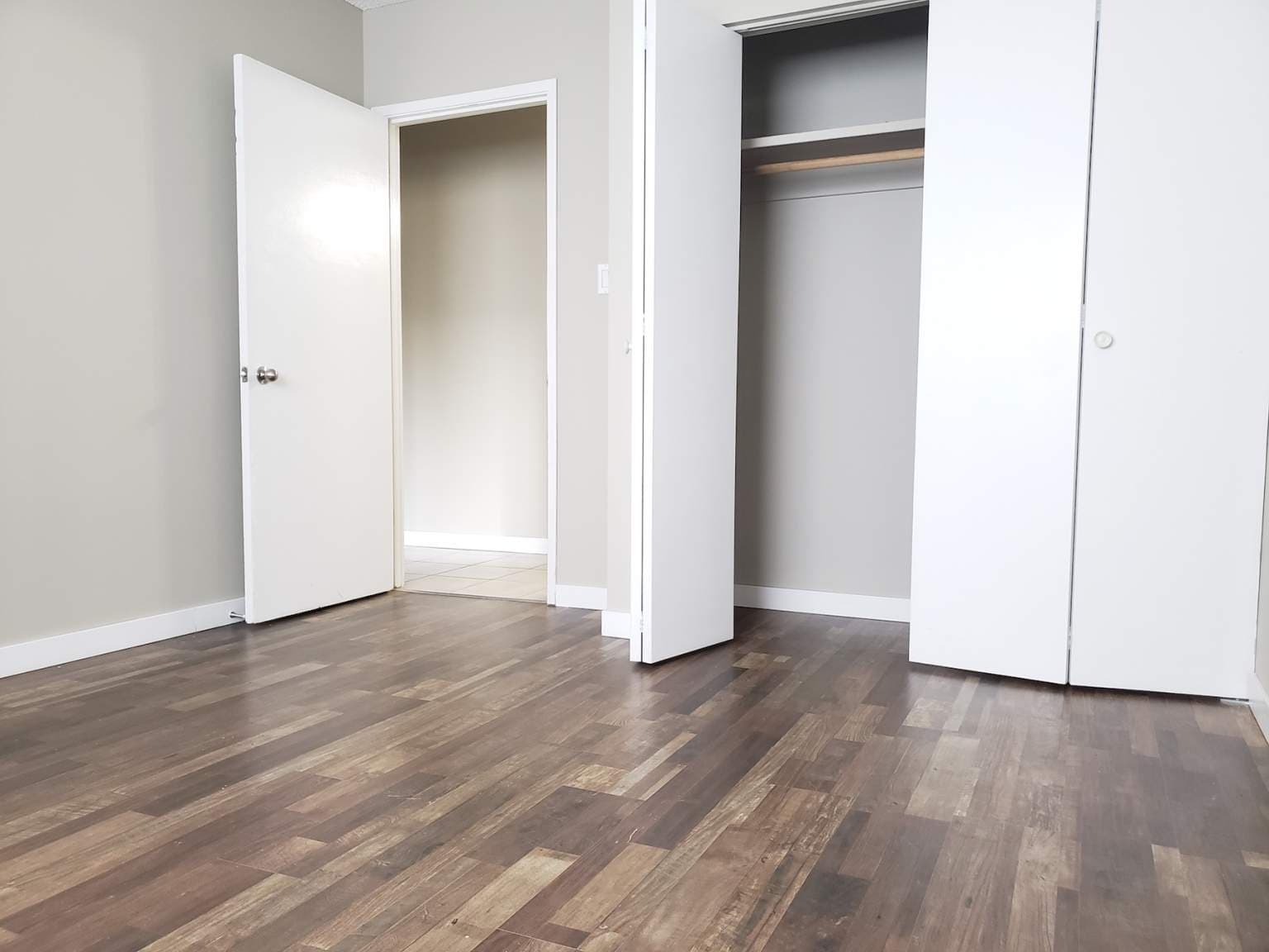 Karen Hall — 1 bedroom - Photo 6