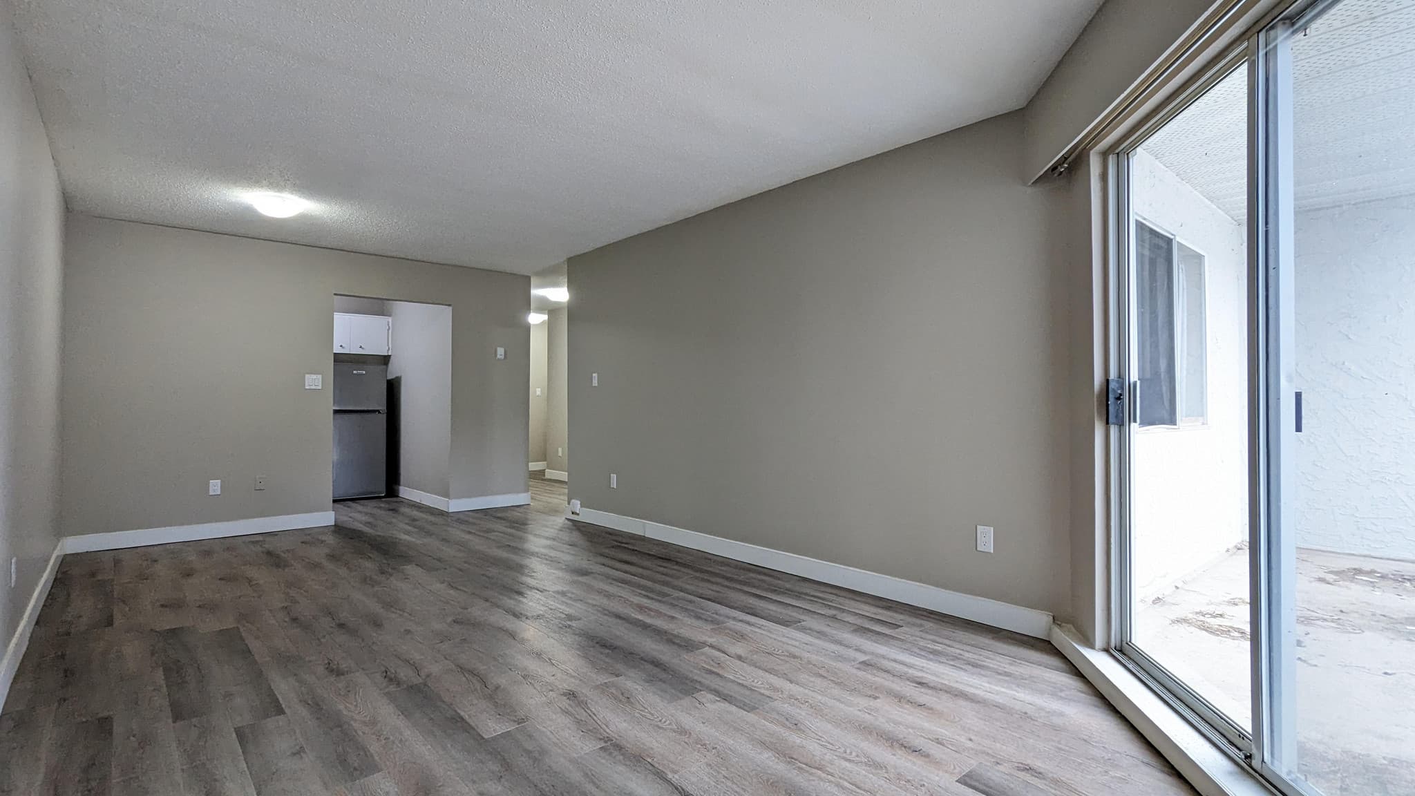 Cheam View Apartments 1 — Bachelor - Photo 4
