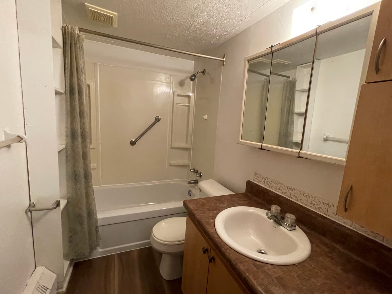 10 Veevers Drive — 2 Bedroom - Photo 18