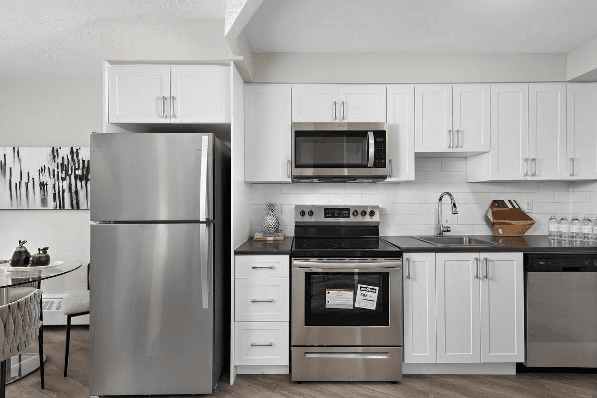 2050 Keele Street — 2 Bedroom - Photo 3