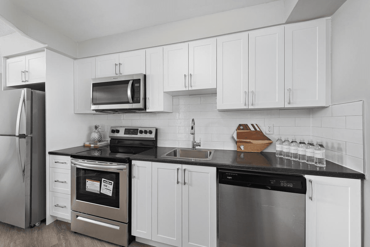 2050 Keele Street — 2 Bedroom - Photo 9