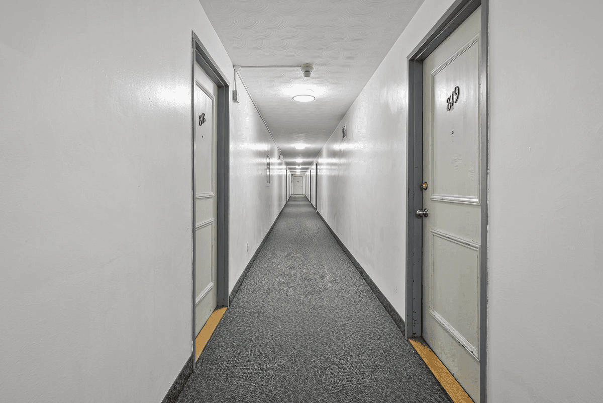 2050 Keele Street — 2 Bedroom - Photo 11