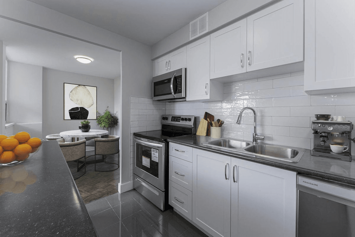 195-207 Fifth Avenue & 196-210 Sixth Avenue — 1 Bedroom - Photo 2