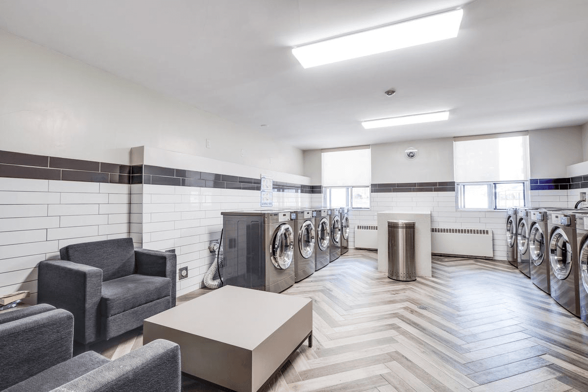 28 Helene Street North — 1 Bedroom - Photo 15