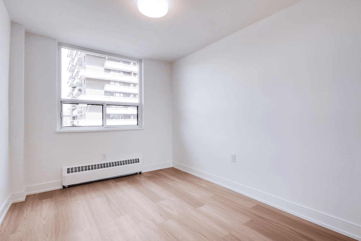 28 Helene Street North — 1 Bedroom - Photo 9