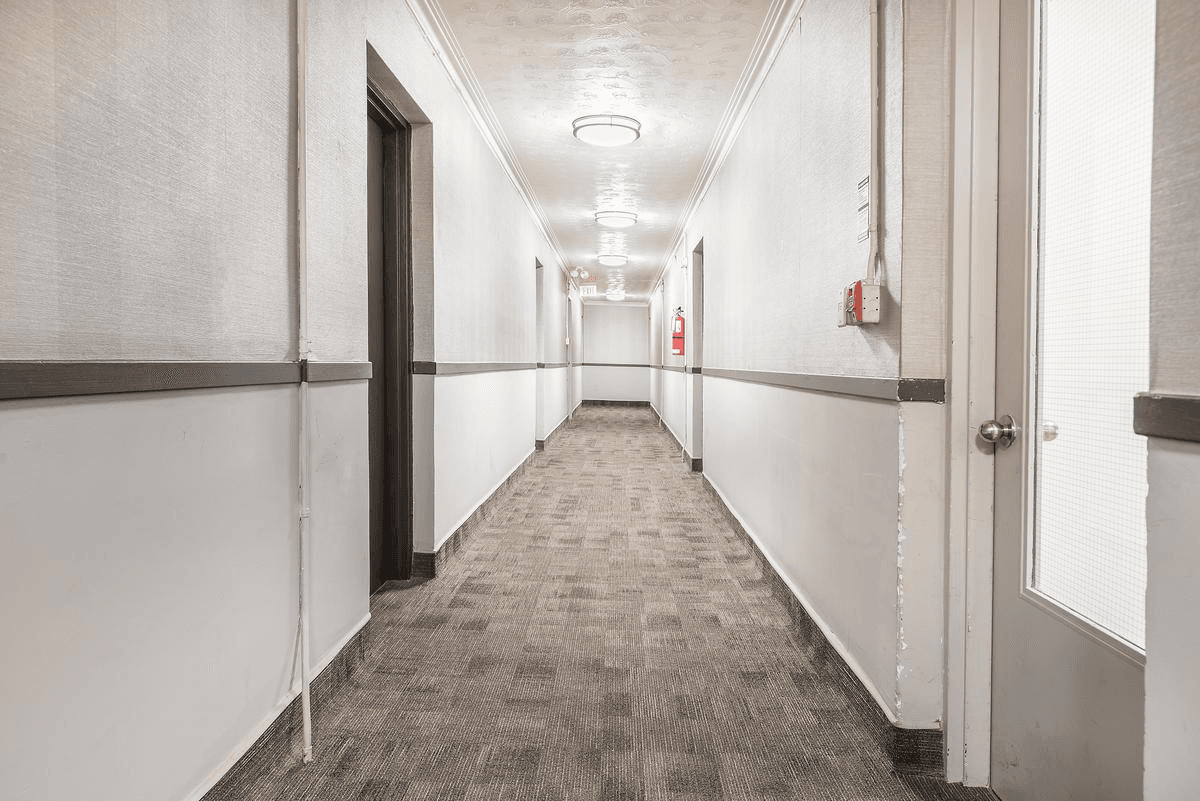 206 Lakeshore Road East - Photo 7