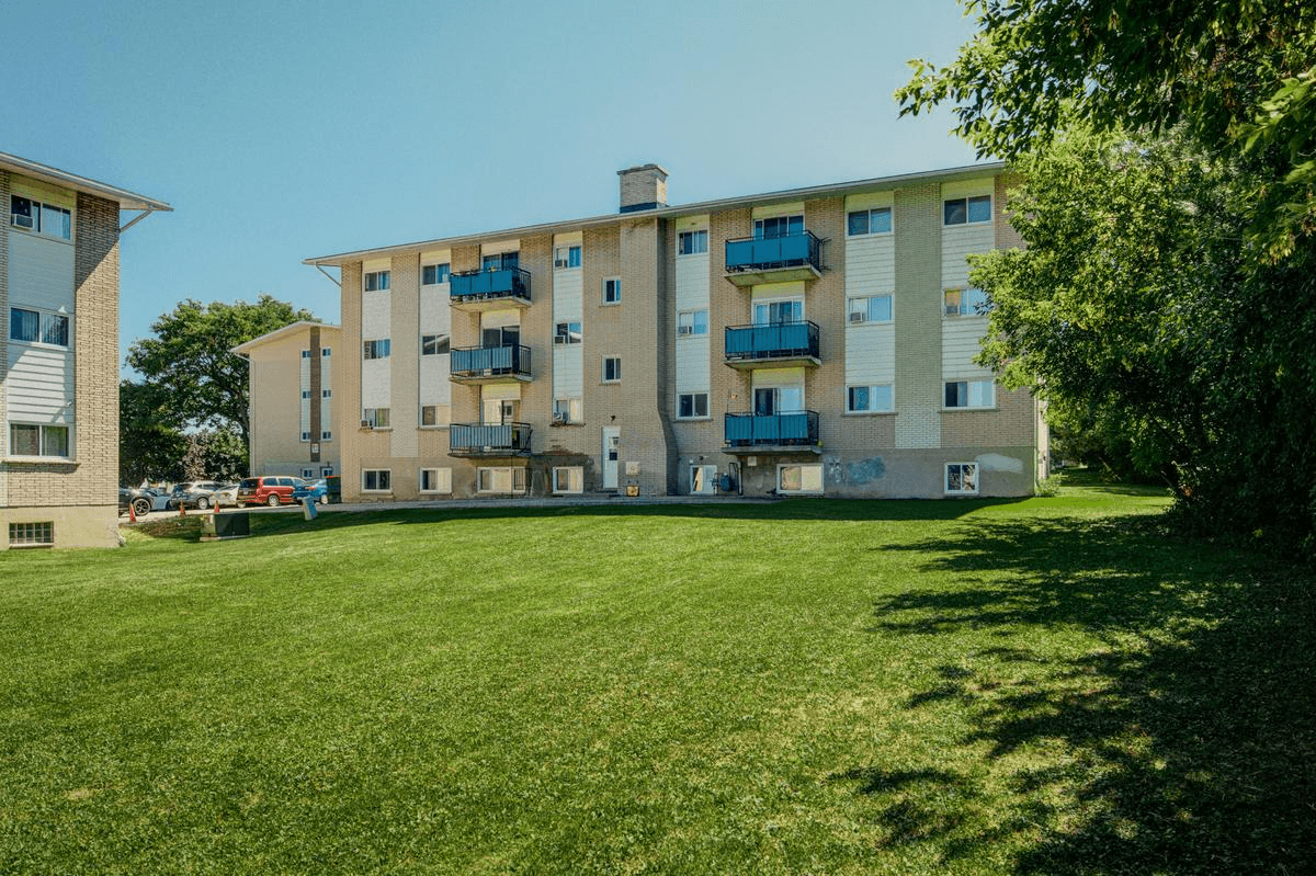 432-462 Leinster Street — 1 Bedroom - Photo 11