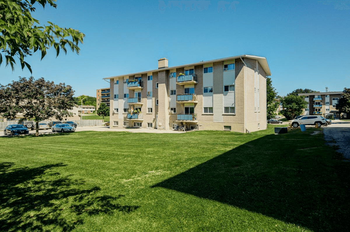 432-462 Leinster Street — 1 Bedroom - Photo 16