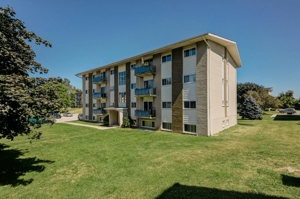 432-462 Leinster Street — 1 Bedroom - Photo 20