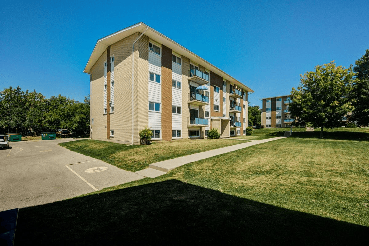 432-462 Leinster Street — 1 Bedroom - Photo 25