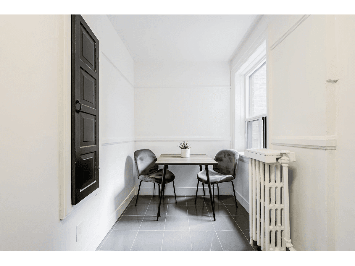 210 Wychwood Avenue — 2 Bedroom - Photo 4