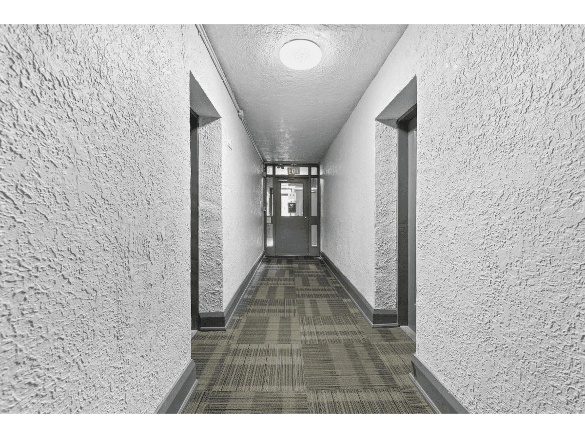 210 Wychwood Avenue — 2 Bedroom - Photo 17