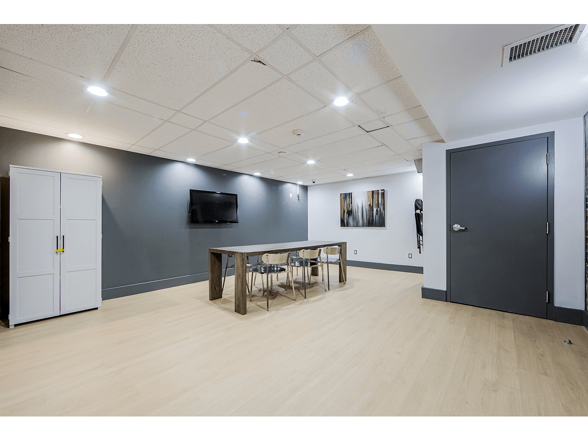 27-40 Vanier Drive - Photo 8