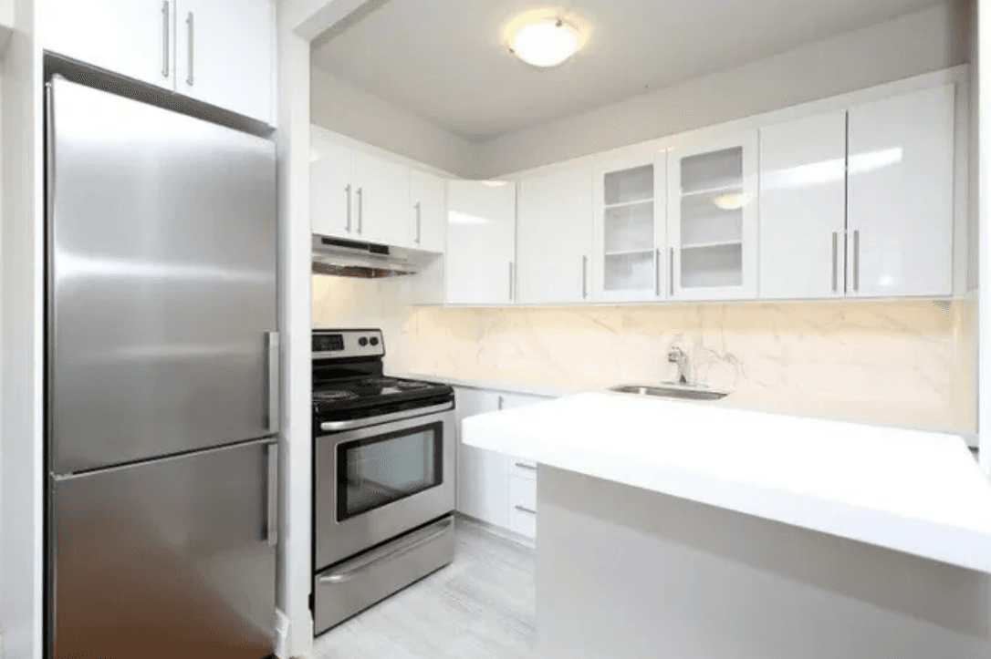 1251 King Street West — Junior 1 Bedroom - Photo 40