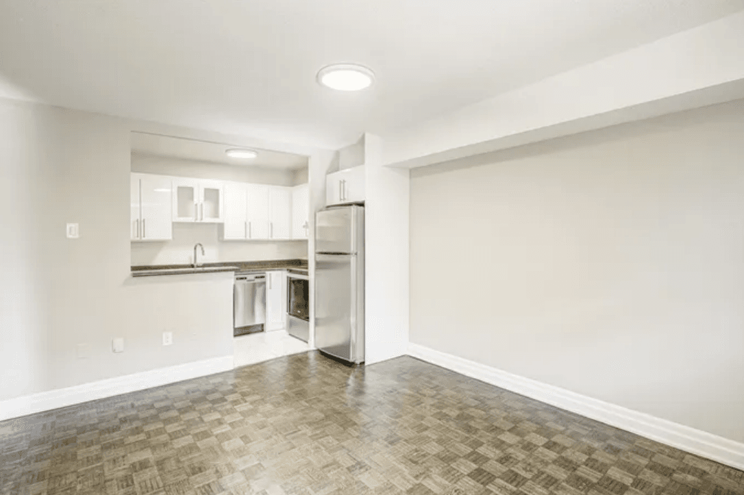 1251 King Street West — Junior 1 Bedroom - Photo 41