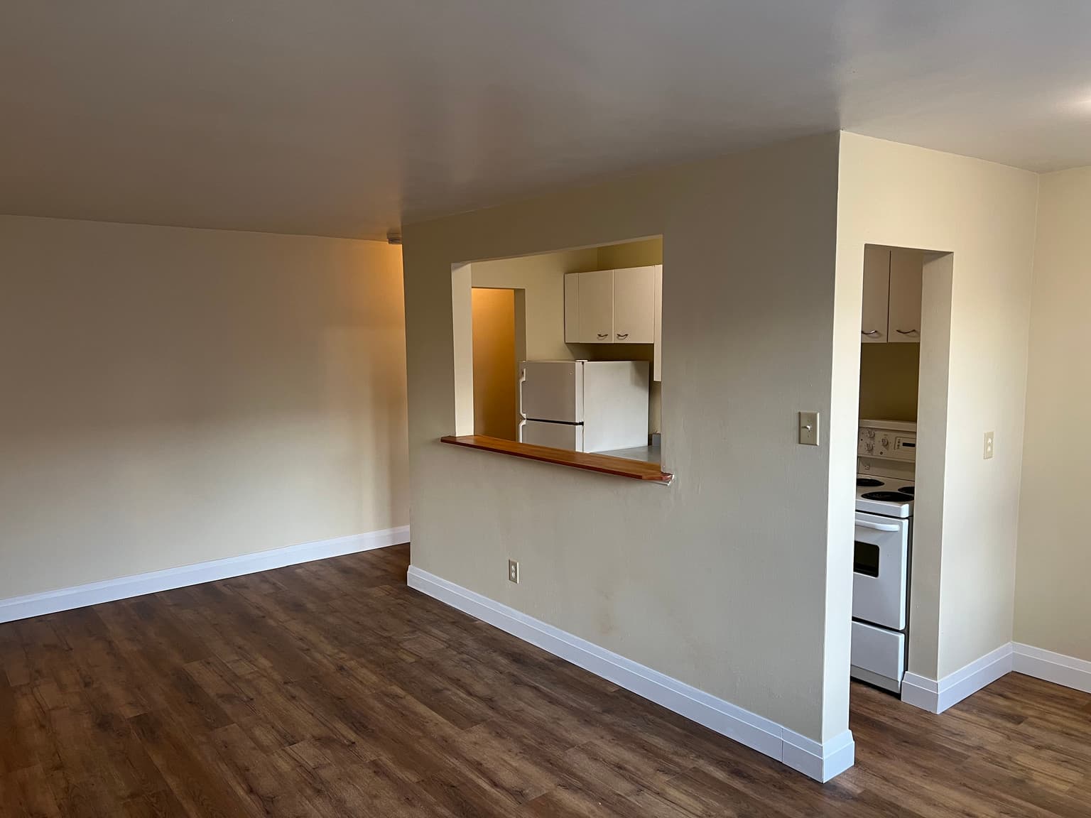 365 Melvin Avenue — 2 Bedroom - Photo 2