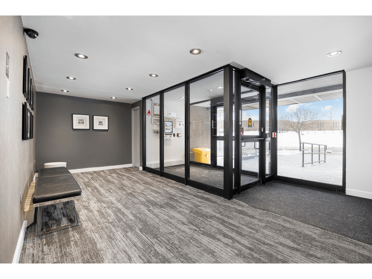 27-40 Vanier Drive - Photo 12