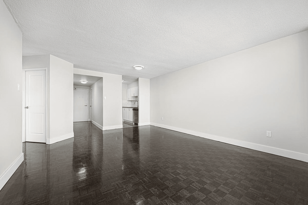 5600 Sheppard Avenue East — 1 Bedroom - Photo 6