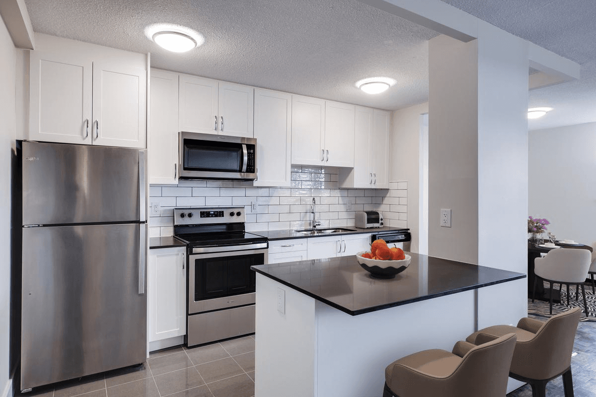 570 Birchmount Road — 2 Bedroom - Photo 6