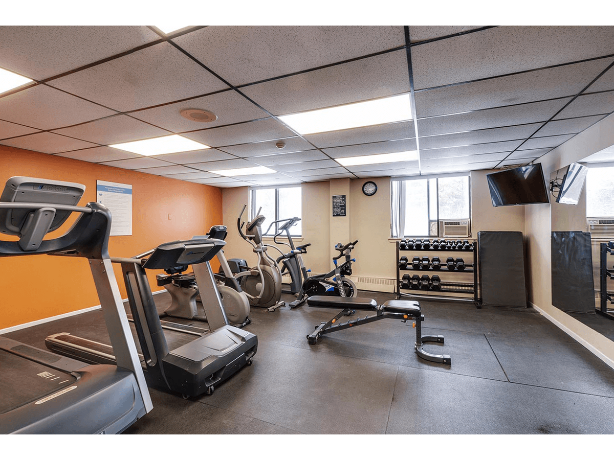 120 Torresdale Avenue — 2 Bedroom - Photo 12
