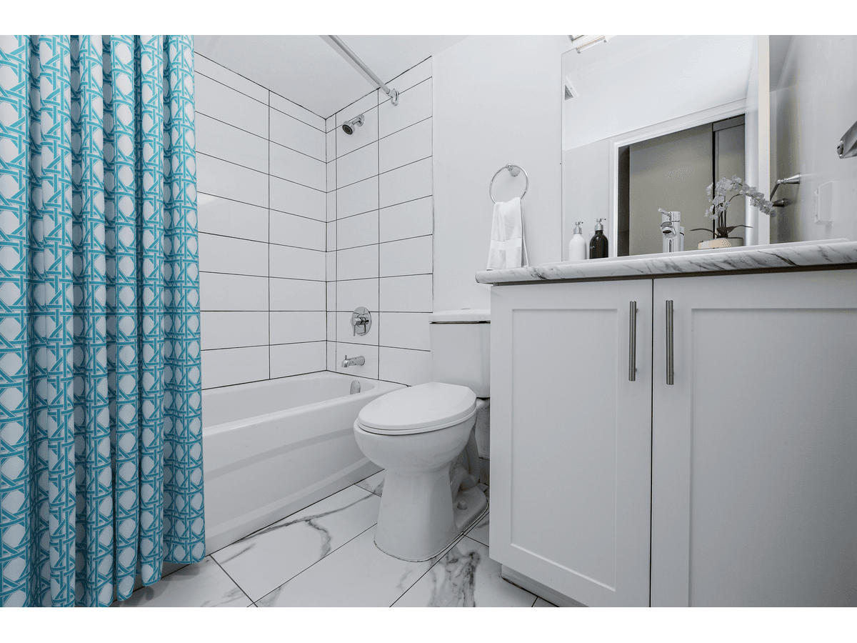 120 Torresdale Avenue — 2 Bedroom - Photo 10